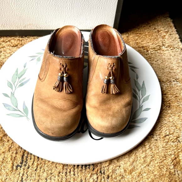 Ariat Shoes - Woman’s Ariat slip on leather mules